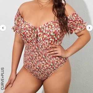 Shein Plus Off Shoulder Shirred Detail Ditsy Floral Bodysuit